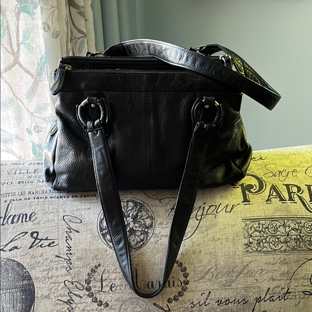 Osgoode Marley  Elegant Black Leather Tote Bag